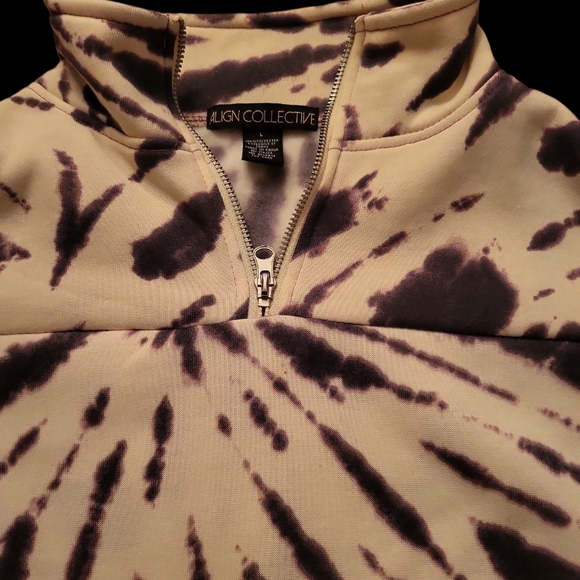 Two Piece Align Collective Jogger Shorts Set - Picture 2 of 3